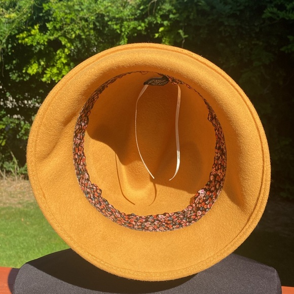 NWOT Sharp August fedora, mustard yellow, never worn, see all photos below. - Picture 6 of 9